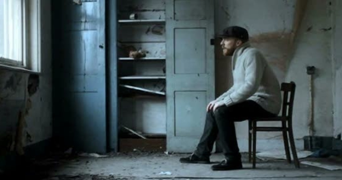 alex clare too close acoustic free mp3 download